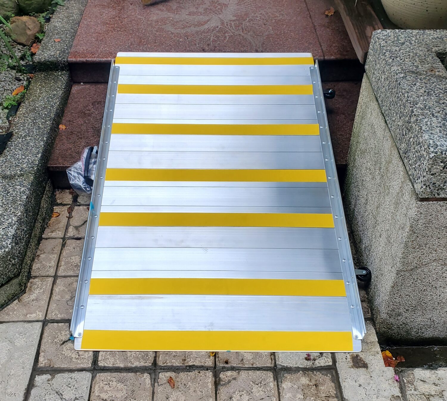 斜坡板專家 無腳單片式斜坡板